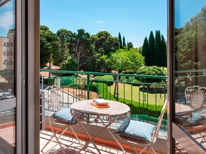 Appartamento con 5 locali in vendita in Via Enrico Sanjust, Cagliari