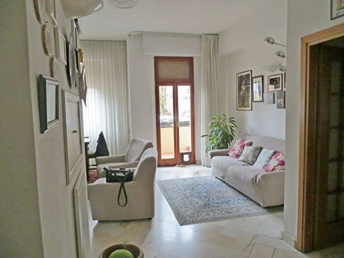 Appartamento quadrilocale in vendita in Via Giuseppe Mazzini, Siena