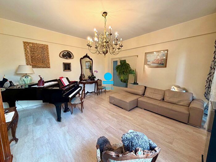 Appartamento con 6 locali in vendita in Kennedy, Pesaro