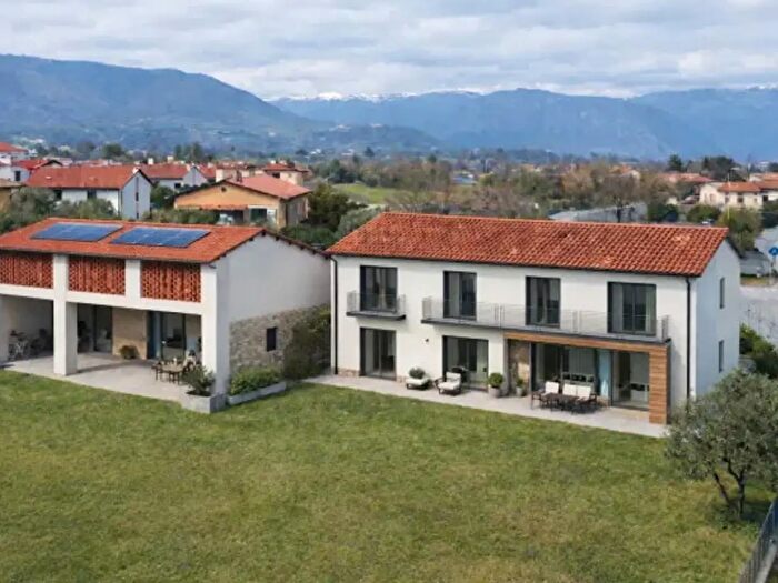 Casa con 6 locali in vendita in Strada Melagrani, Bassano Del Grappa