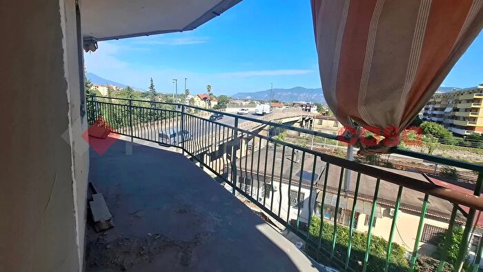 Appartamento quadrilocale in vendita in Via Grimaldi Snc, Nocera Inferiore