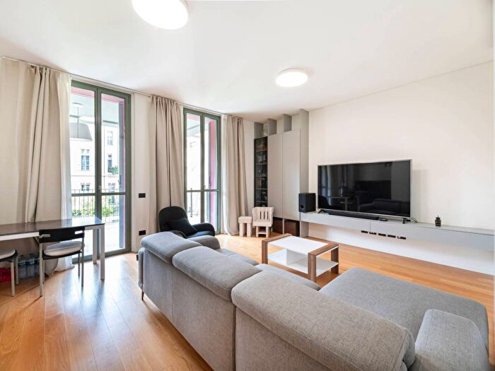 Appartamento trilocale in affitto in Via Alfonso Lamarmora, Quadronno Crocetta, Milano