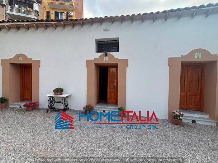 Appartamento quadrilocale in affitto in Piazza Giuseppe Garibaldi, Centro, Bagheria