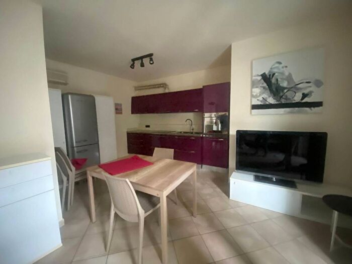 Casa trilocale in affitto in Via Papini, Lido di Camaiore, Camaiore