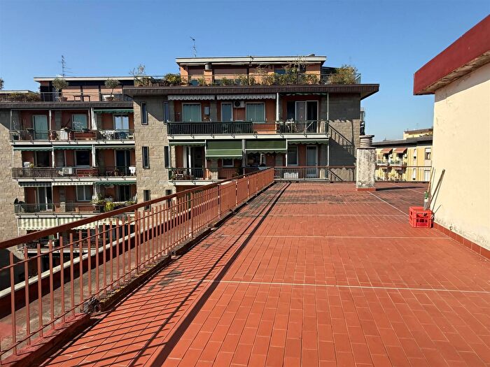 Appartamento con 6 locali in vendita in Via Moreni, Firenze