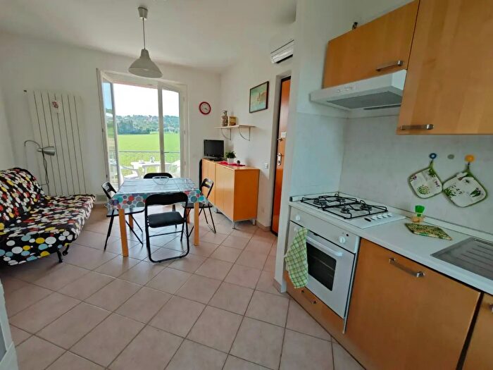 Appartamento trilocale in affitto in Numana