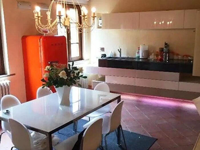 Casa quadrilocale in vendita in Montecastello, Pontedera