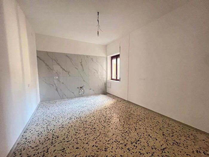 Appartamento trilocale in affitto in Viale della Repubblica, Pratole, Montecorvino Pugliano