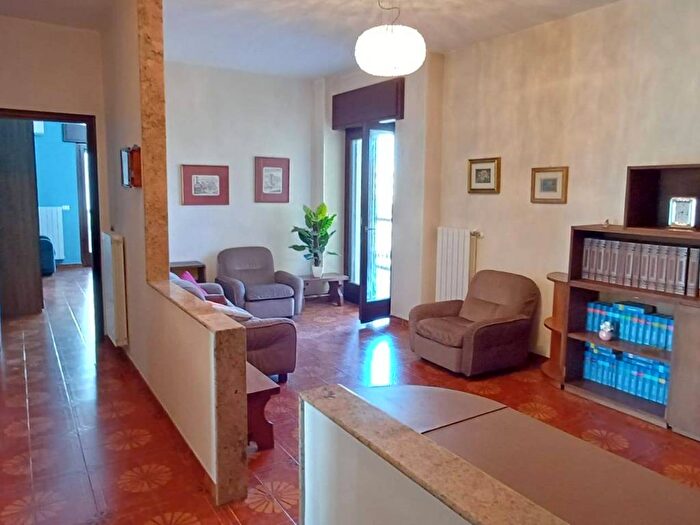 Appartamento con 5 locali in affitto in Via Aldo Moro, Francavilla Fontana