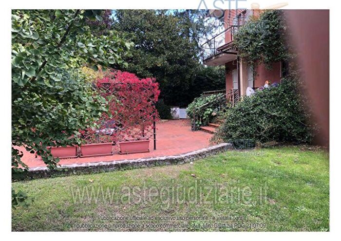 Casa con 10 locali in vendita in Via Fontana Paradiso, Gavignano
