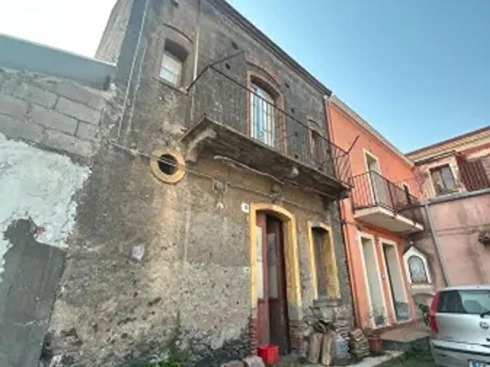 Casa bilocale in vendita in Strada Comunale CarrubaMalpassoti N, Giarre
