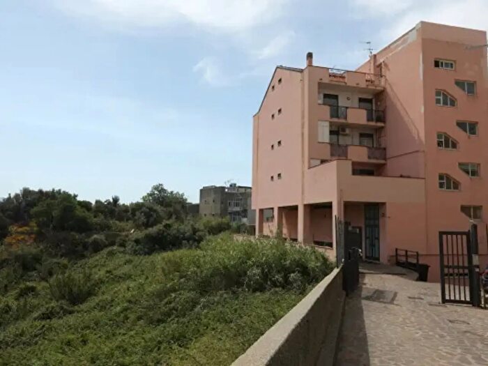 Casa bilocale in vendita in Via Antonio De Gregorio, Messina