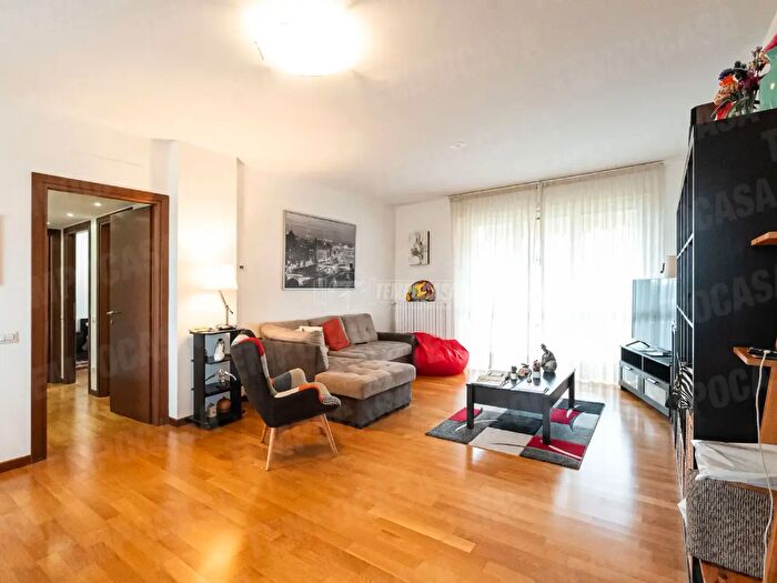 Appartamento quadrilocale in vendita in Via Udine, Giussano