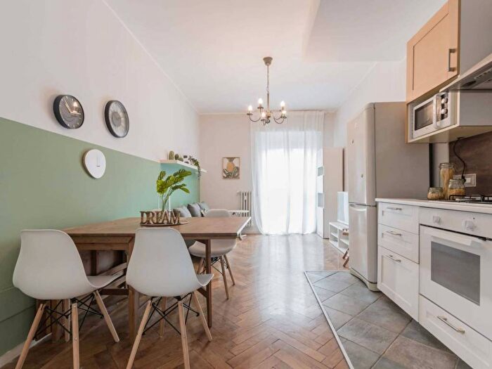 Appartamento trilocale in affitto in Via Marcantonio Colonna, Portello Parco Vittoria, Milano