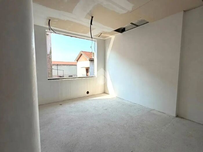 Appartamento monolocale in vendita in Via Tonale, Cantu'