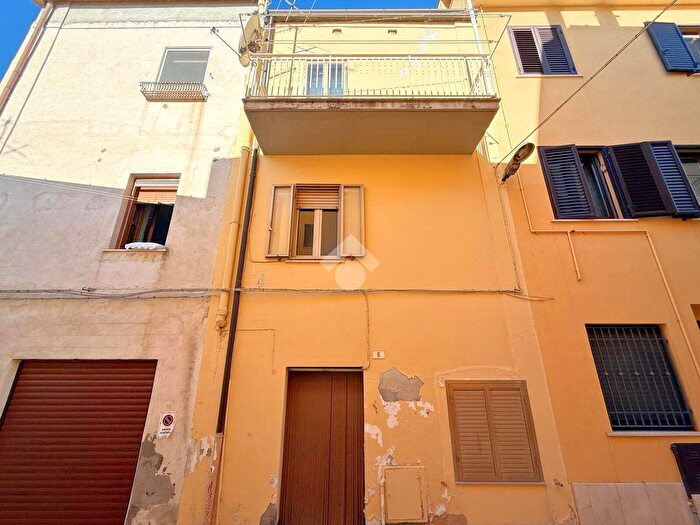 Casa quadrilocale in vendita in Via Beato Matteo, Montenero Di Bisaccia