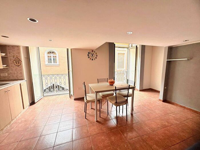Appartamento bilocale in affitto in Via Fra' Gregorio Carafa, Arenaccia, Napoli