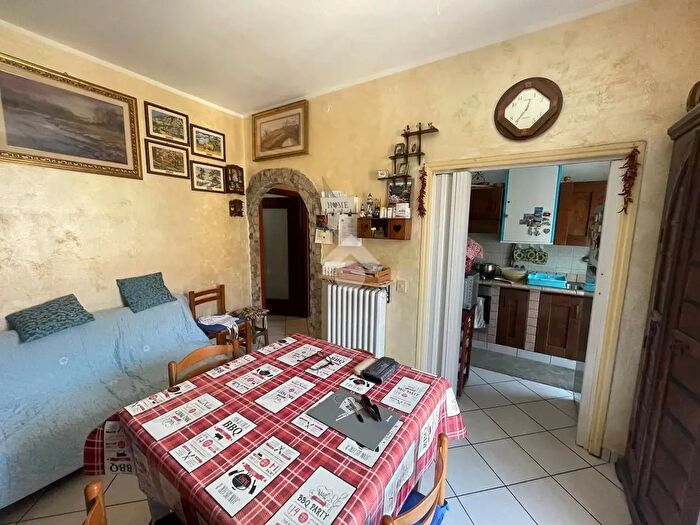 Appartamento trilocale in vendita in Via SantAntonio, Oleggio
