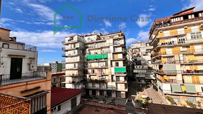 Appartamento bilocale in vendita in Via Polveriera, Napoli