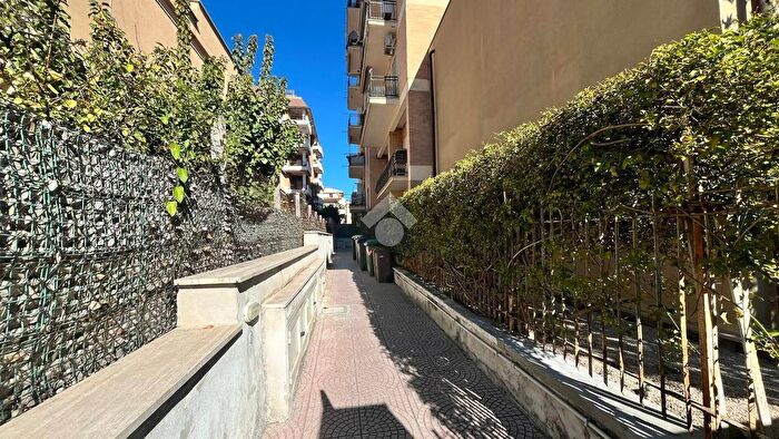 Appartamento trilocale in vendita in Via La Spezia, Ladispoli