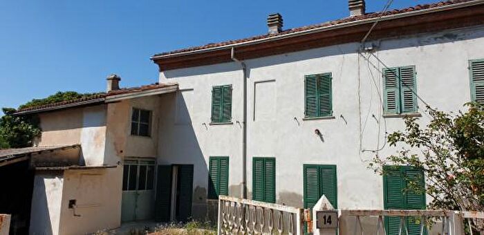 Casa con 5 locali in vendita in Via Edmondo De Amicis, Pietra Marazzi