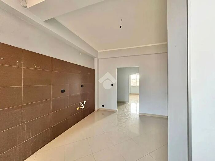 Appartamento quadrilocale in vendita in Via Atellana, Arzano