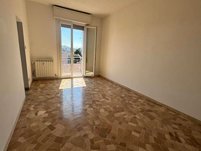Appartamento trilocale in affitto in Via dellArcoveggio, Bolognina, Bologna