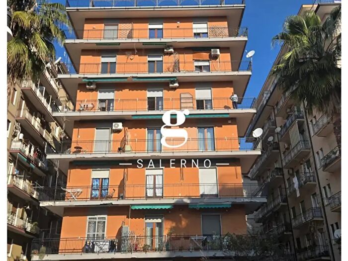 Appartamento bilocale in vendita in Via Gelso, Salerno