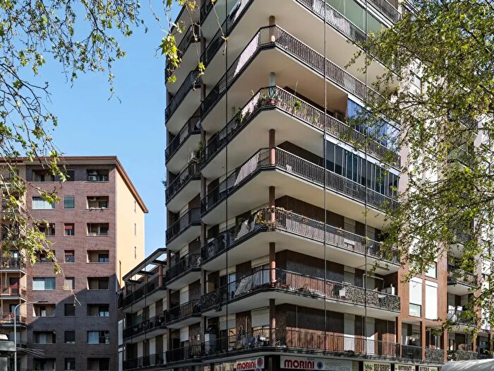 Appartamento quadrilocale in vendita in Viale Enrico Martini, Milano