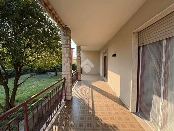 Casa quadrilocale in vendita in Via Mons Bonassi, Sarnico