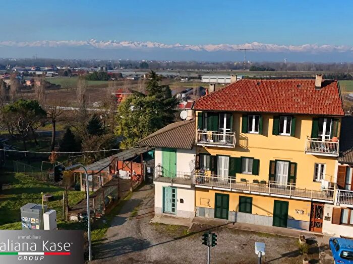 Case in Vendita e in Affitto - 2