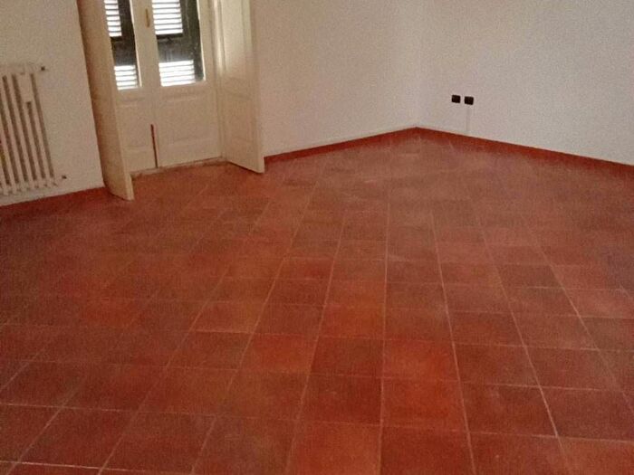 Appartamento trilocale in affitto in Centro Storico, Brindisi