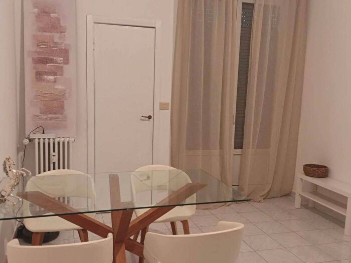 Appartamento bilocale in affitto in Via Teodosio, Casoretto, Milano