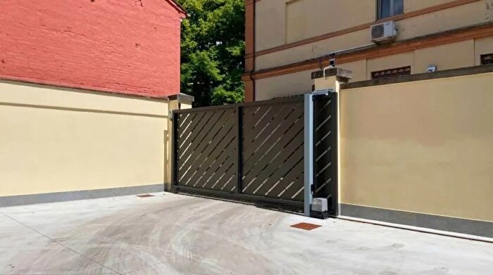 Appartamento bilocale in vendita in Via Olindo Malagodi Cento Cento Paese Ferrara, Cento