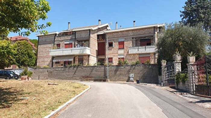 Appartamento bilocale in vendita in Largo Giardino, Penna In Teverina