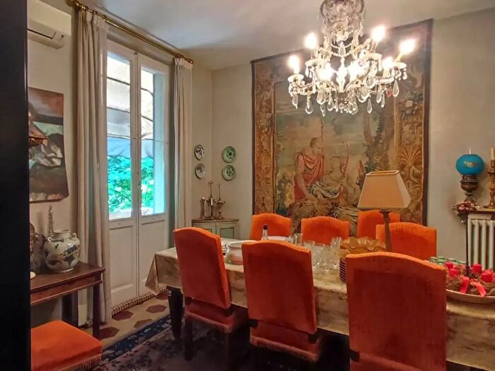 Appartamento con 8 locali in vendita in Parma