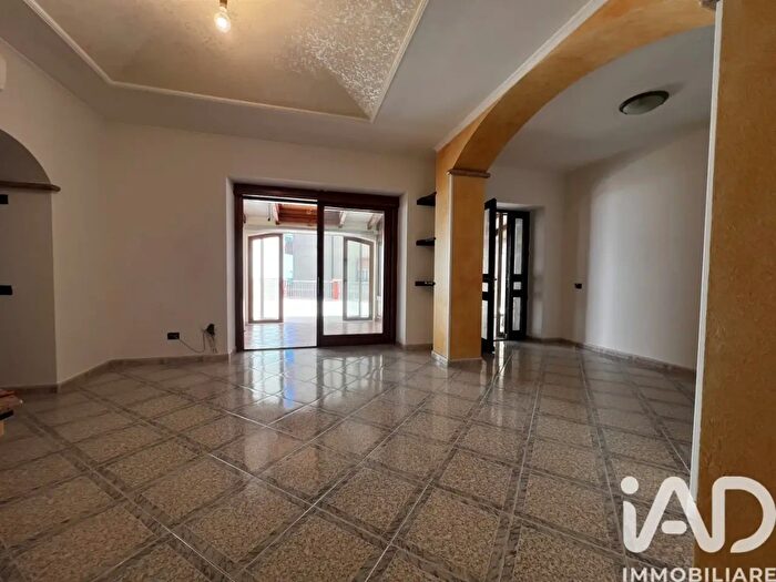 Appartamento con 7 locali in vendita in Via Siccardi, Lanusei