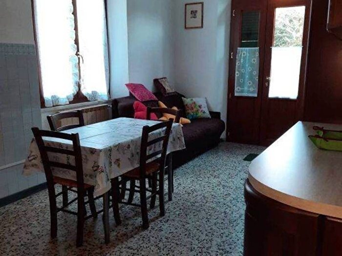 Casa con 5 locali in affitto in Centro, Santo Stefano di Magra