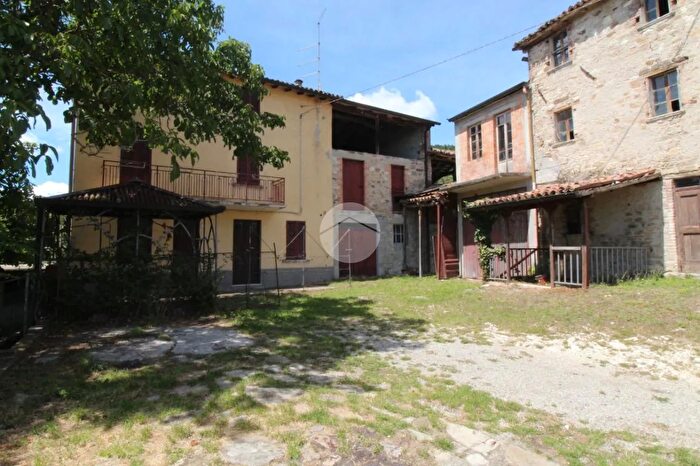 Casa quadrilocale in vendita in Strada Case Gonizzi, Langhirano
