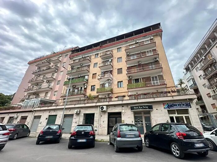 Appartamento con 5 locali in vendita in Via dellImmacolata, Foggia