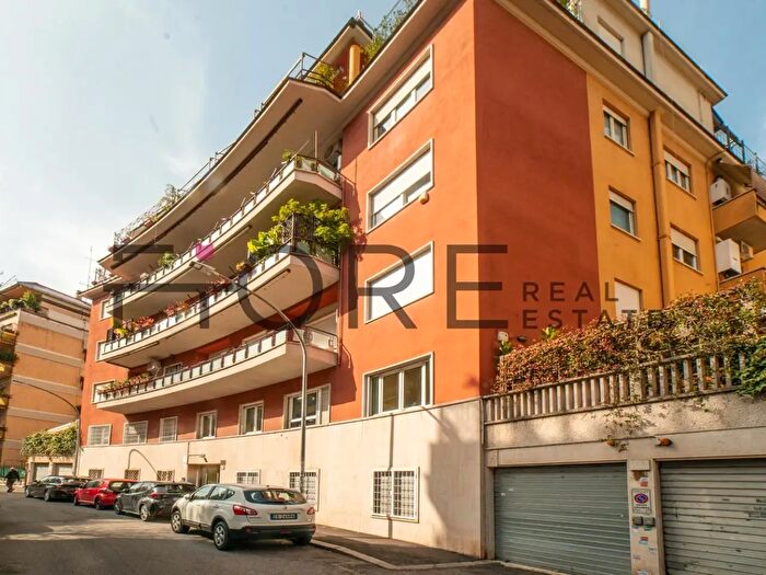 Appartamento quadrilocale in vendita in Viale Tito Livio, Roma
