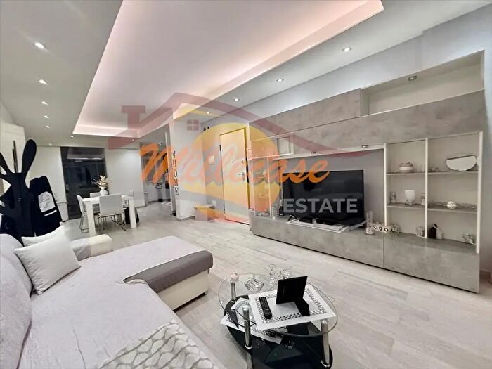 Appartamento quadrilocale in vendita in Via Santi Amato, Siracusa