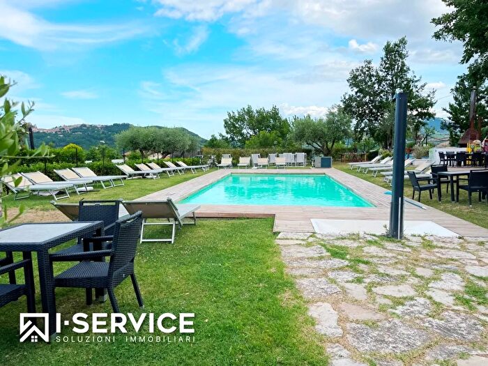 Casa con 8 locali in vendita in Via Colombarina, Poggio Torriana