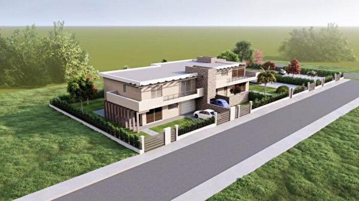 Appartamento quadrilocale in vendita in Via Roma, Castiglione Del Lago