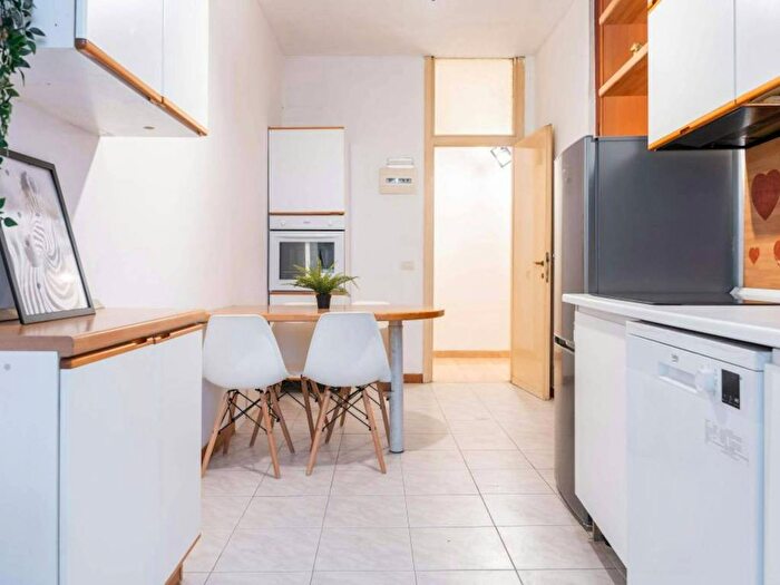 Appartamento con 5 locali in affitto in Piazza Imperatore Tito, Martini Insubria, Milano