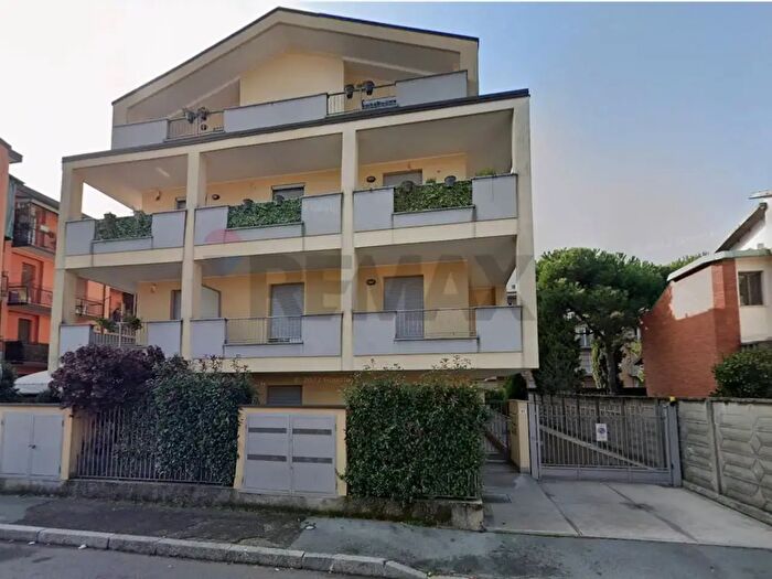 Appartamento bilocale in vendita in Monterosa, Legnano