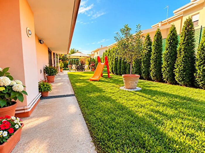 Casa con 5 locali in vendita in Via Fratelli Bandiera, Mestrino