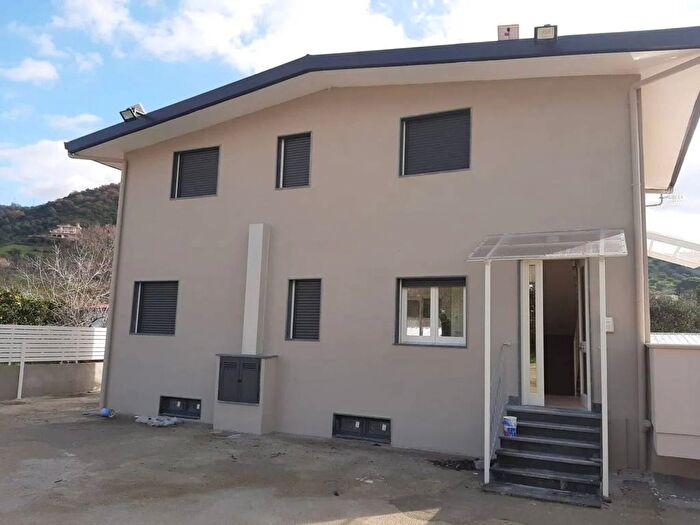 Appartamento trilocale in affitto in Via Fuonti No Number, Agropoli