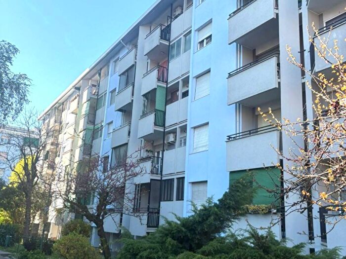 Appartamento bilocale in affitto in Via Giambellino, Giambellino, Milano