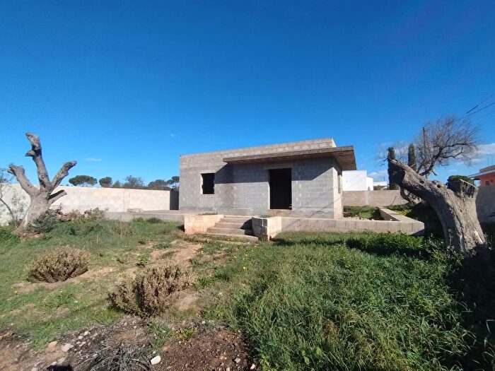 Casa quadrilocale in vendita in Torre San Giovanni, Ugento